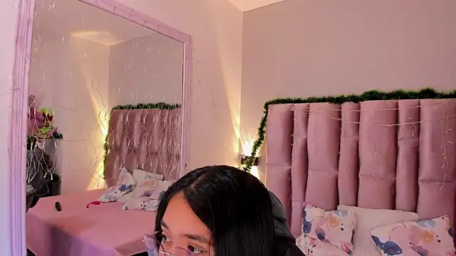 Snapshot of NikyBrookss chatting on 14, 12, 2025 NikyBrookss online show from 14, 12, 2025