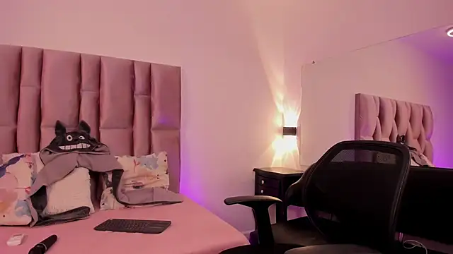 Snapshot of NikyBrookss chatting on 25, 3, 2026 NikyBrookss online show from 25, 3, 2026