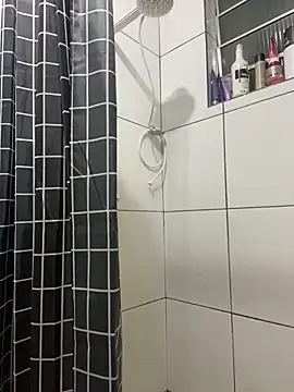 couple shy online show from 18, 12, 2025