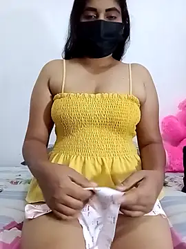 Snapshot of SLZAARA chatting on 20, 10, 2025 SLZAARA online show from 20, 10, 2025