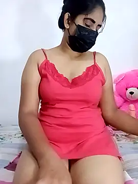 Snapshot of SLZAARA chatting on 7, 11, 2025 SLZAARA online show from 7, 11, 2025