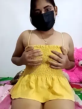 Snapshot of SLZAARA chatting on 28, 11, 2025 SLZAARA online show from 28, 11, 2025