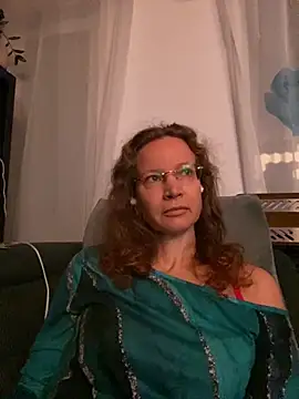 AnnikaRose online show from 11, 11, 2025