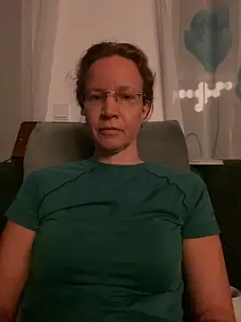 AnnikaRose online show from 17, 11, 2025