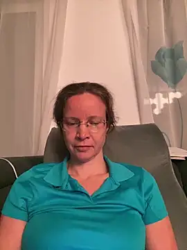 AnnikaRose online show from 6, 1, 2026