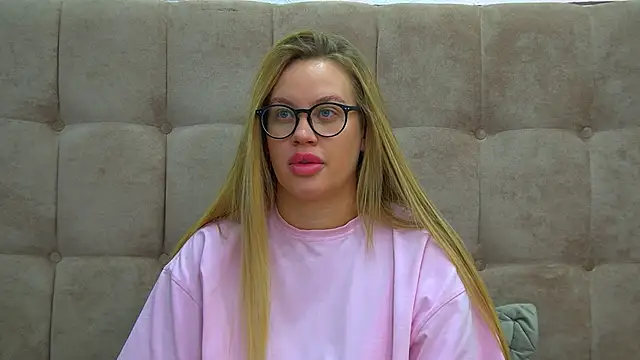 MariaNeumann online show from 19, 1, 2025