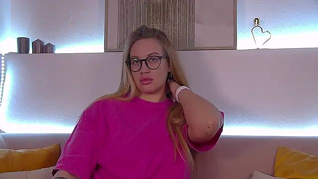 MariaNeumann online show from 28, 1, 2025