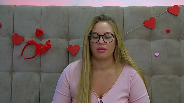 MariaNeumann online show from 16, 2, 2025