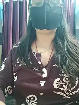 Aishwaryaa 69 online show from 17, 12, 2025