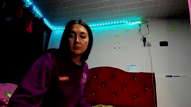 Sweet-Suck69 online show from 10, 3, 2025