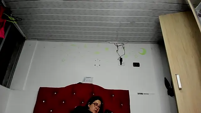 Sweet-Suck69 online show from 13, 3, 2025