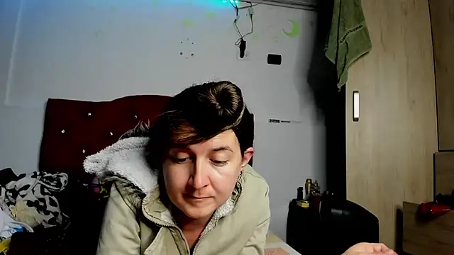 Sweet-Suck69 online show from 18, 3, 2025