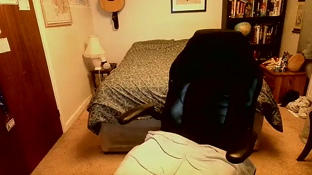 Snapshot of Hairy_Guy30 chatting on 12, 1, 2025 Hairy Guy30 online show from 12, 1, 2025