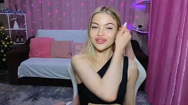 EmmyMills online show from 13, 12, 2024