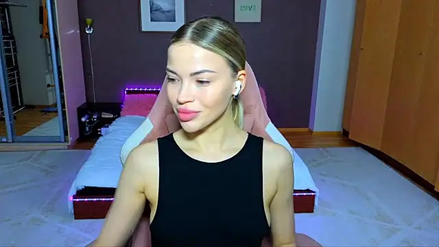 EmmyMills online show from 27, 1, 2025