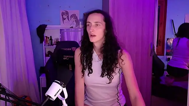 MemiKouki online show from 13, 12, 2025