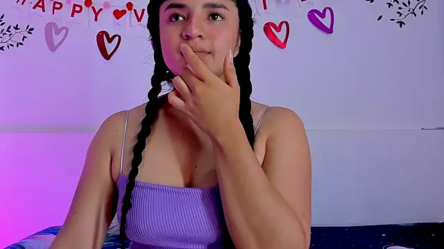 Snapshot of ayheleensexygirl1 chatting on 18, 2, 2026 ayheleensexygirl1 online show from 18, 2, 2026