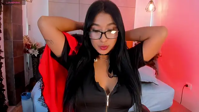 BellaHarllow online show from 27, 6, 2026