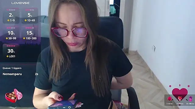 SharonR1 online show from 5, 6, 2026