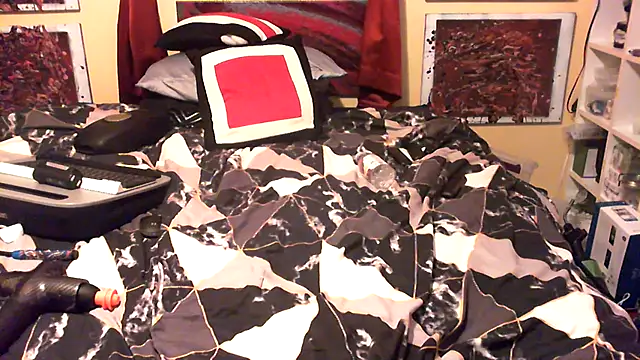 Mic Oxinner online show from 4, 12, 2025