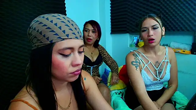 Snapshot of dannamomcerrat chatting on 21, 1, 2025 dannamomcerrat online show from 21, 1, 2025