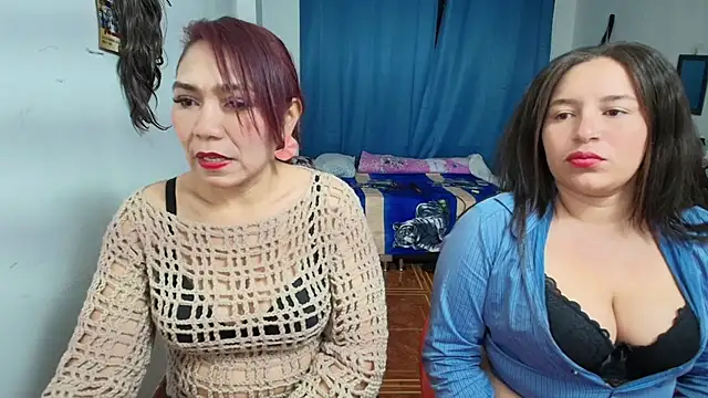 Snapshot of dannamomcerrat chatting on 2, 3, 2025 dannamomcerrat online show from 2, 3, 2025
