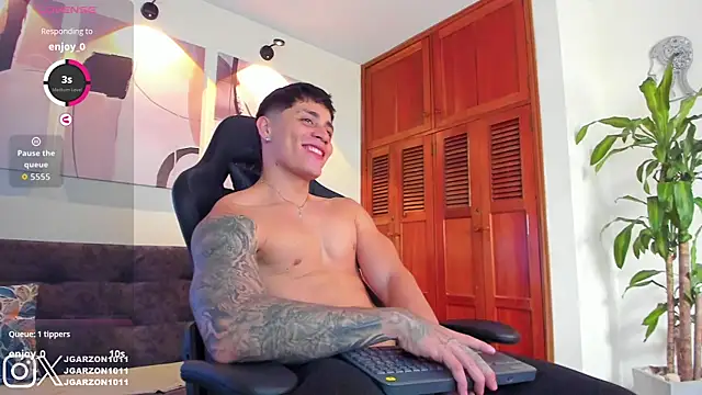  joansoto online show from 15, 9, 2025