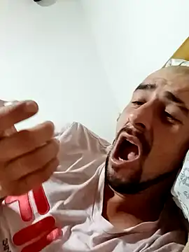 Snapshot of fire_menxxx001 chatting on 12, 12, 2024 fire menxxx001 online show from 12, 12, 2024