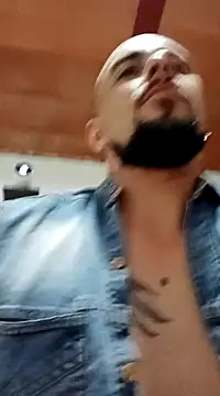 Snapshot of fire_menxxx001 chatting on 8, 2, 2025 fire menxxx001 online show from 8, 2, 2025