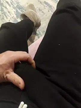 Snapshot of ssikerek23 chatting on 18, 12, 2025 ssikerek23 online show from 18, 12, 2025