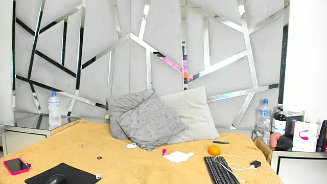 Catherinee69 x online show from 1, 10, 2025