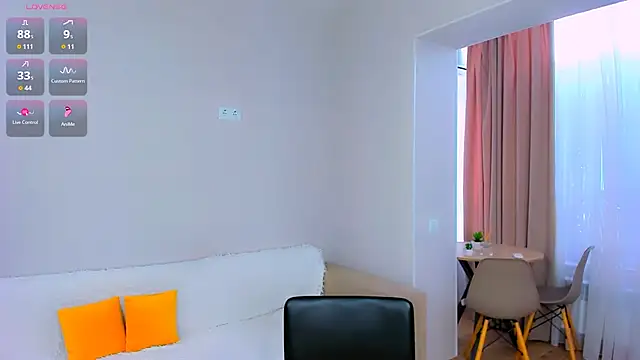 Feral  berry   online show from 11, 4, 2026