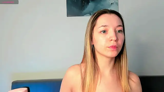 MiaThaine online show from 26, 2, 2025