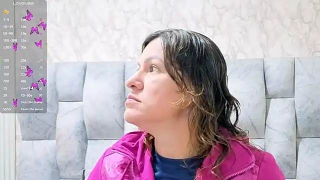 charlotte  G online show from 5, 10, 2025