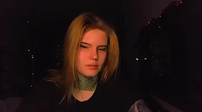 VoluptuousDreams online show from 9, 1, 2025