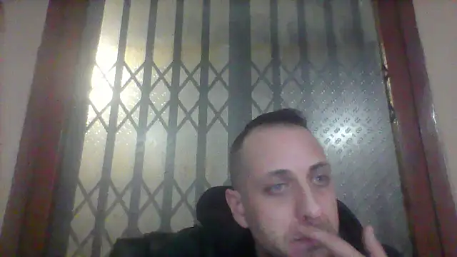 Snapshot of margiale84 chatting on 6, 12, 2024 margiale84 online show from 6, 12, 2024