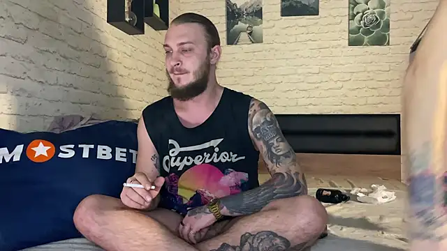 Snapshot of leesmoke chatting on 14, 1, 2025 leesmoke online show from 14, 1, 2025