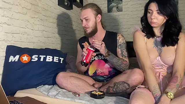 Snapshot of leesmoke chatting on 19, 1, 2025 leesmoke online show from 19, 1, 2025