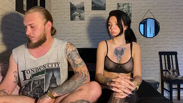 Snapshot of leesmoke chatting on 9, 10, 2025 leesmoke online show from 9, 10, 2025