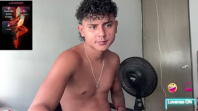 Snapshot of bob_petterson chatting on 22, 11, 2025 bob petterson online show from 22, 11, 2025