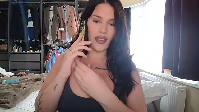 Snapshot of Bustyjessicalouu chatting on 15, 10, 2025 Bustyjessicalouu online show from 15, 10, 2025