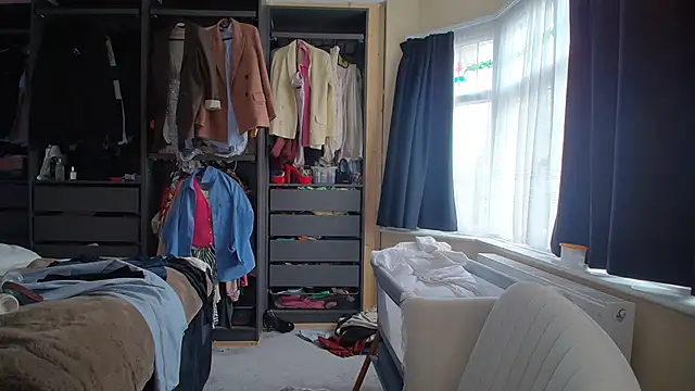 Snapshot of Bustyjessicalouu chatting on 17, 10, 2025 Bustyjessicalouu online show from 17, 10, 2025