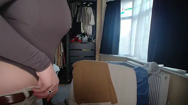 Snapshot of Bustyjessicalouu chatting on 24, 10, 2025 Bustyjessicalouu online show from 24, 10, 2025