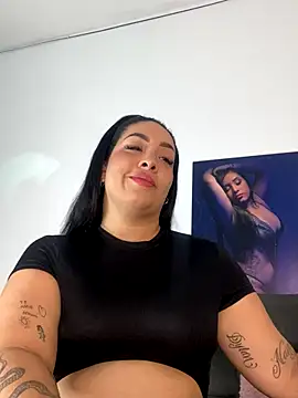Snapshot of Sheeryl__ chatting on 24, 9, 2025 Sheeryl   online show from 24, 9, 2025