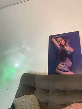 Snapshot of Sheeryl__ chatting on 23, 10, 2025 Sheeryl   online show from 23, 10, 2025