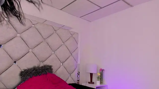 alessiaferry online show from 13, 2, 2025