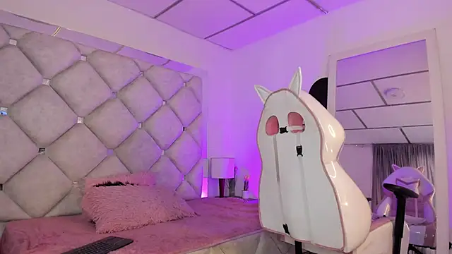 Snapshot of alessiaferry chatting on 3, 2, 2026 alessiaferry online show from 3, 2, 2026