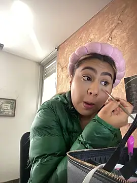 Miabonnett  online show from 6, 1, 2026