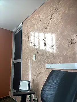 Miabonnett  online show from 7, 1, 2026