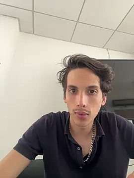 CamiloXx04 online show from 26, 2, 2026